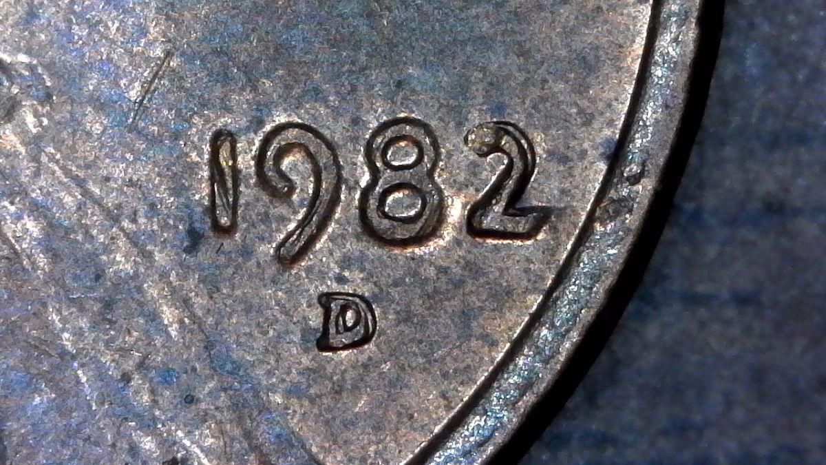 Cool-Looking-1982-D-Cent-Large-Date